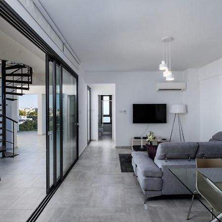 Solaar Apartments st Lazarous Larnaca Buitenkant foto