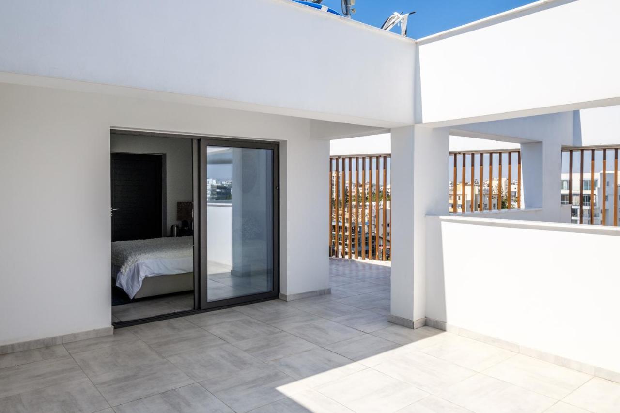 Solaar Apartments st Lazarous Larnaca Buitenkant foto