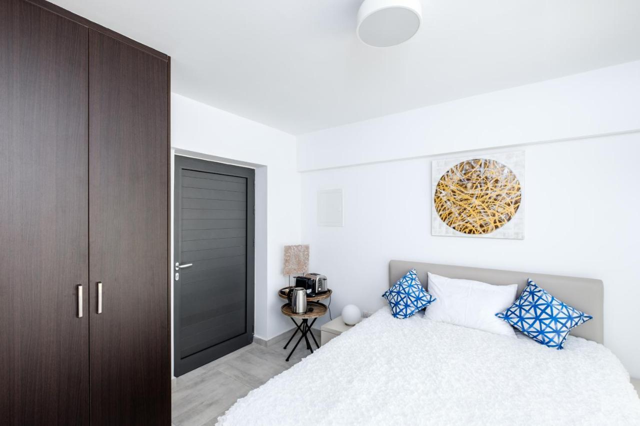 Solaar Apartments st Lazarous Larnaca Buitenkant foto