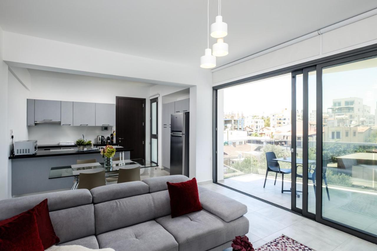 Solaar Apartments st Lazarous Larnaca Buitenkant foto