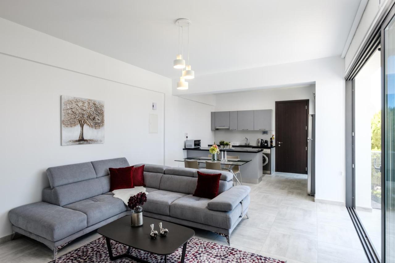 Solaar Apartments st Lazarous Larnaca Buitenkant foto