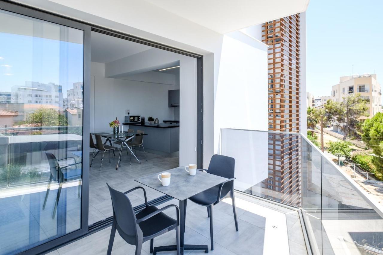 Solaar Apartments st Lazarous Larnaca Buitenkant foto