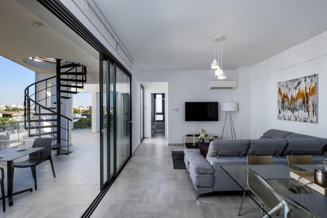 Solaar Apartments st Lazarous Larnaca Buitenkant foto