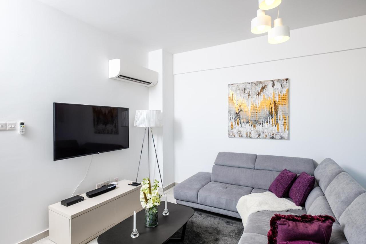 Solaar Apartments st Lazarous Larnaca Buitenkant foto