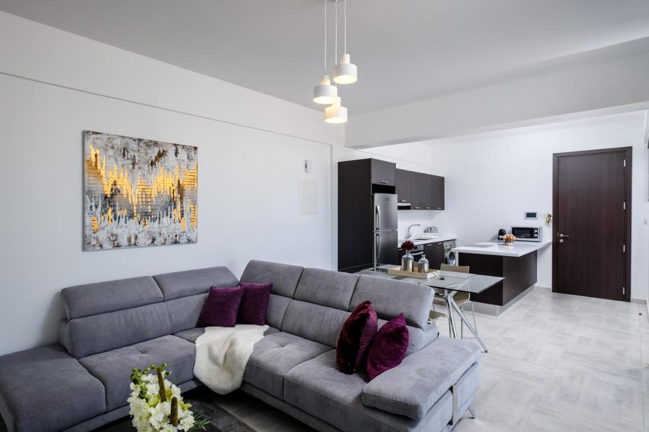 Solaar Apartments st Lazarous Larnaca Buitenkant foto